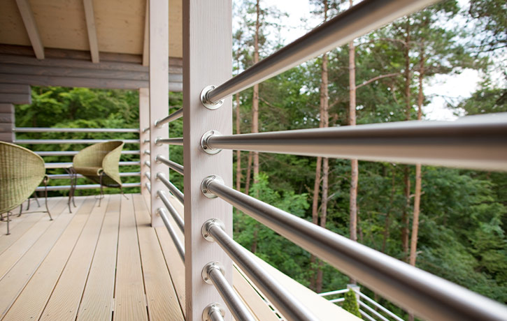 Impression Terrassenboden und Geländer • Bünder