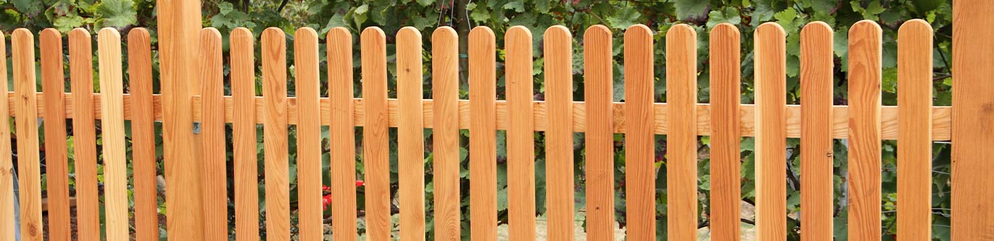 Holz im Garten • BÜNDER