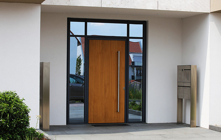 Impression Haustüren und Tore • Bünder
